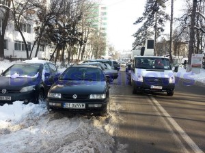 masini-parcate-pe-strada-Marchian-Botosani