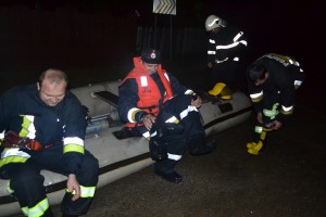 inundatii la Suceava persoane salvate de pompieri (17)